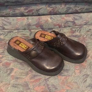 Girls brown clogs